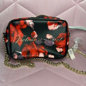 Victoria secret bag BRAND NEW WITH TAG STILL ON